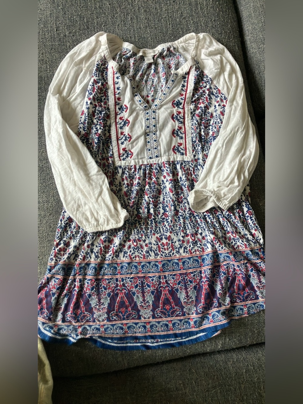 Vintage America Floral Peasant Top in White, Blue, Red